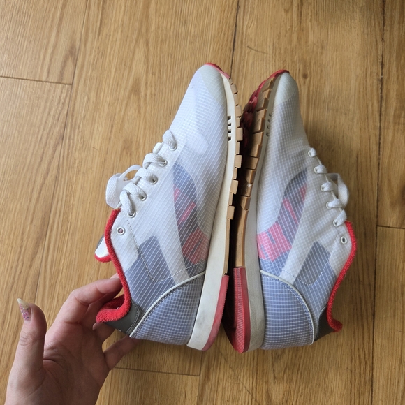 Reebok White and Red Athletic Shoes - Picture 5 of 8